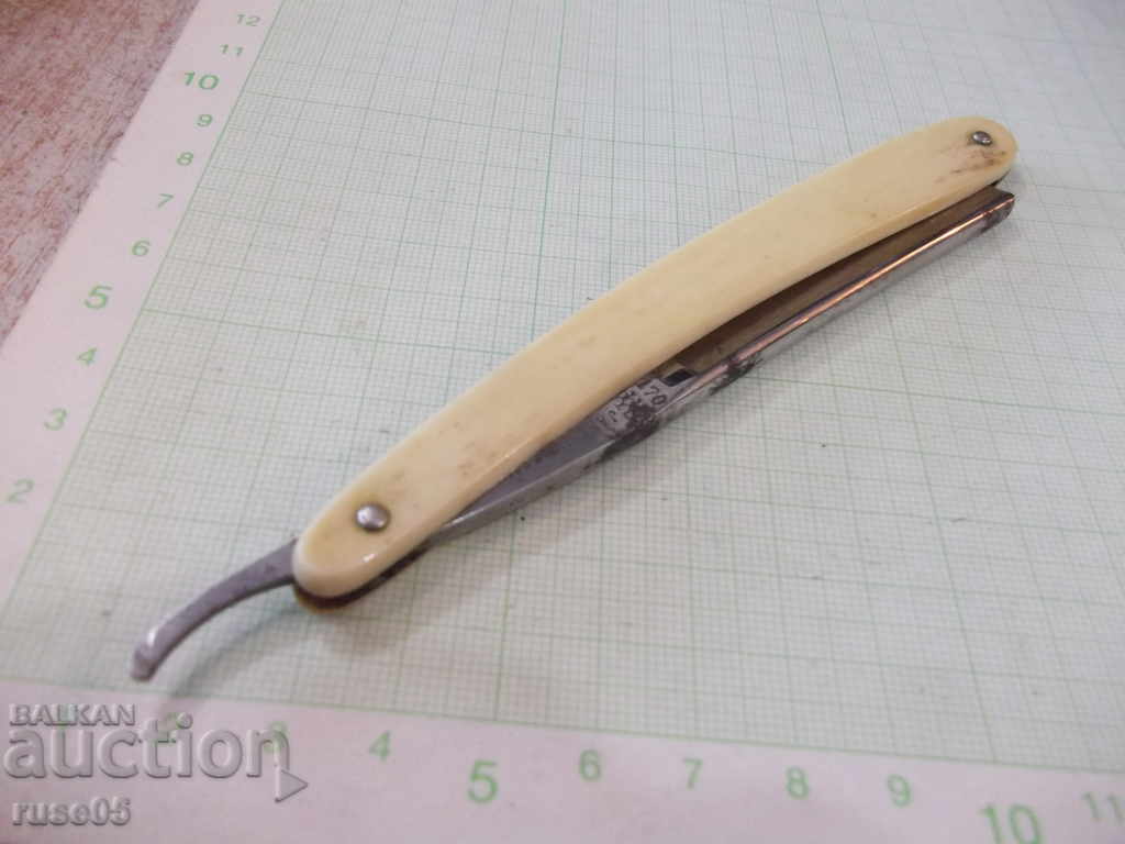 Razor "J.A.HENCKELS. SOLINGEN - ZWILLINGSWERK." - 7 Razor "J.A.HENCKELS. SOLINGEN - ZWILLINGSWERK." - 7