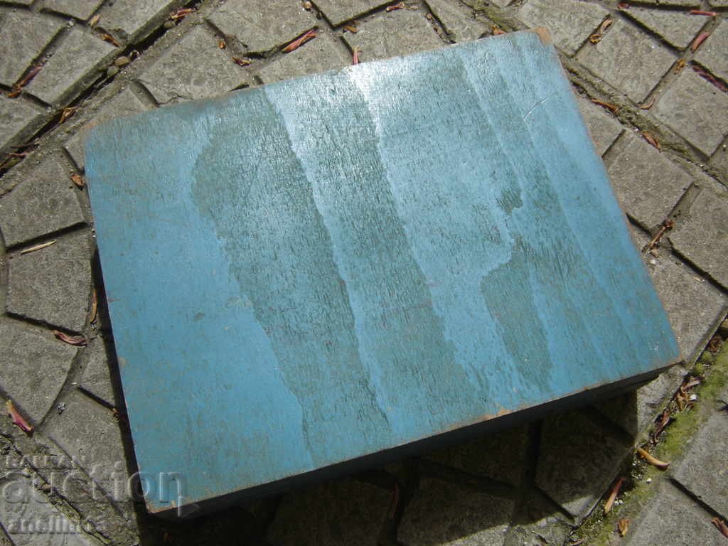 Auction OLD WOODEN BOX FROM CHILDREN'S PLAY WITH CUBES Auction OLD WOODEN BOX FROM CHILDREN'S PLAY WITH CUBES