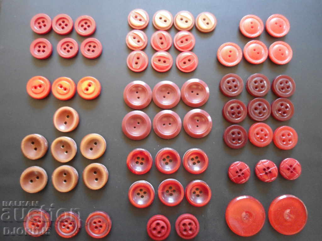 Lot of old buttons - 6 Lot of old buttons - 6