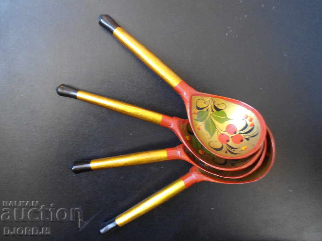 Souvenir painted wooden spoons - 6 Souvenir painted wooden spoons - 6