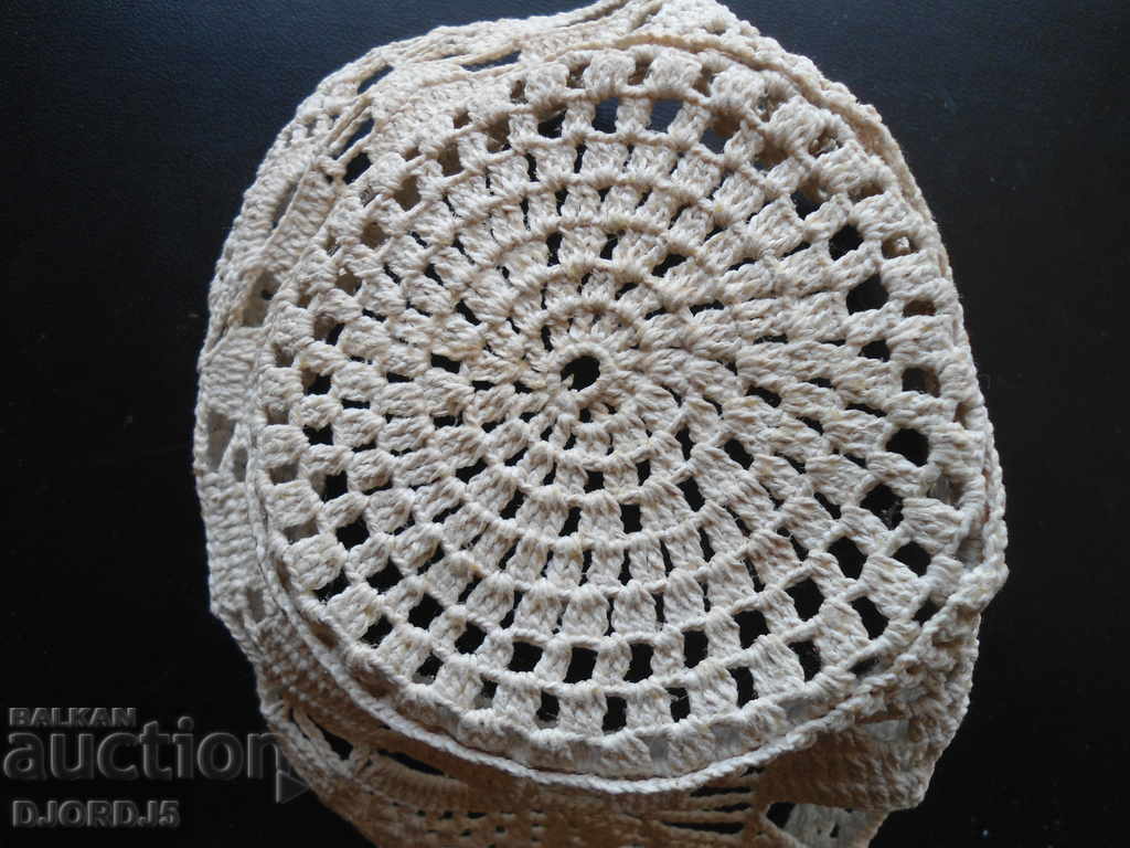 Delivery of Waiting, crochet pad, ethnicity, folklore Delivery of Waiting, crochet pad, ethnicity, folklore