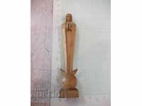 Figura „Rugăciunea Sfintei Fecioare Maria” din lemn