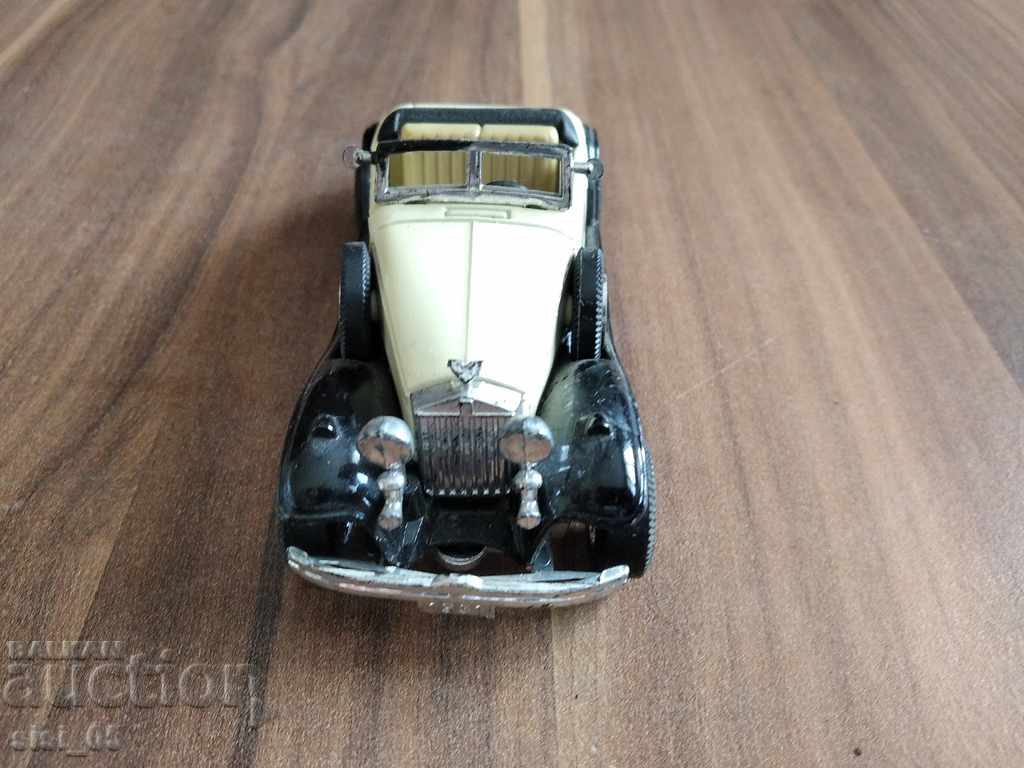 Old metal cart, car model 1931 with price 20.00 BGN | € 10.23 Old metal cart, car model 1931 with price 20.00 BGN | € 10.23
