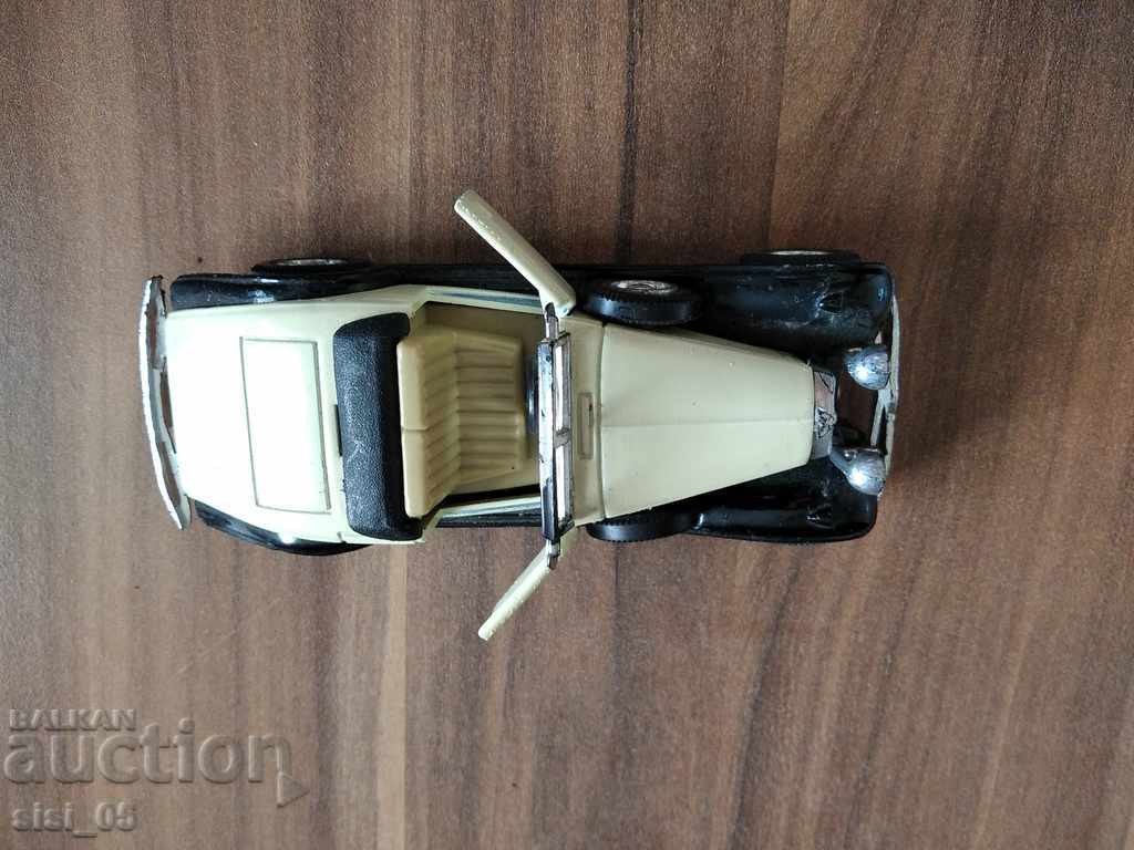 Old metal cart, car model 1931 - 5 Old metal cart, car model 1931 - 5