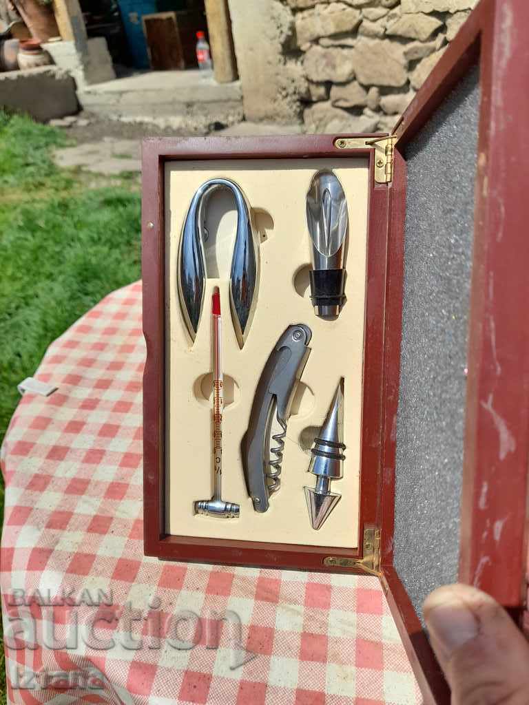 Аукцион Комплект аксесоари за вино Аукцион Комплект аксесоари за вино