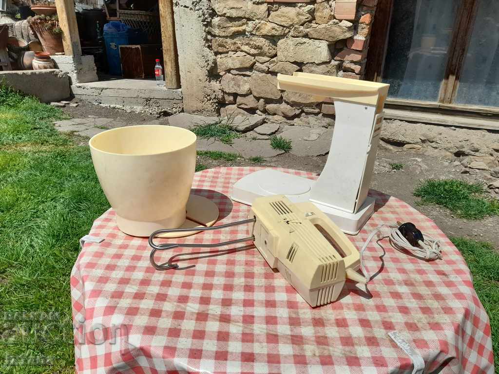 Delivery of Old Straume mixer Delivery of Old Straume mixer