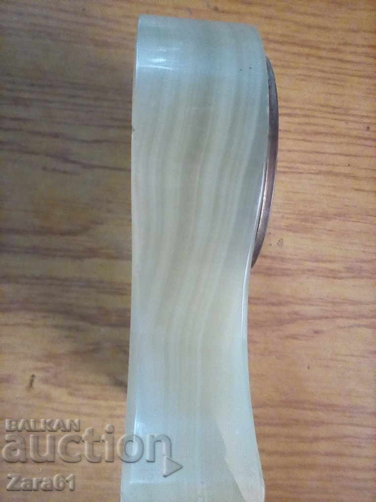 Delivery of Old table clock, agate Delivery of Old table clock, agate