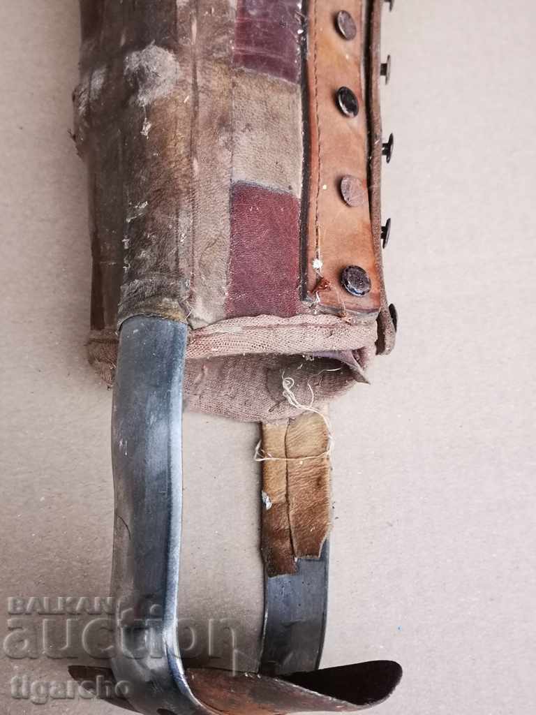 Old foot splint - 6 Old foot splint - 6