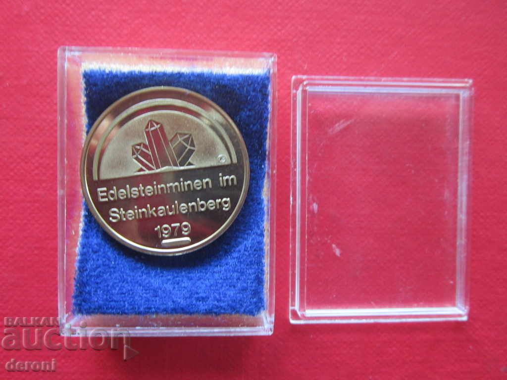 Unique gilded jewelry coin plaque with price 30.00 BGN | € 15.34 Unique gilded jewelry coin plaque with price 30.00 BGN | € 15.34