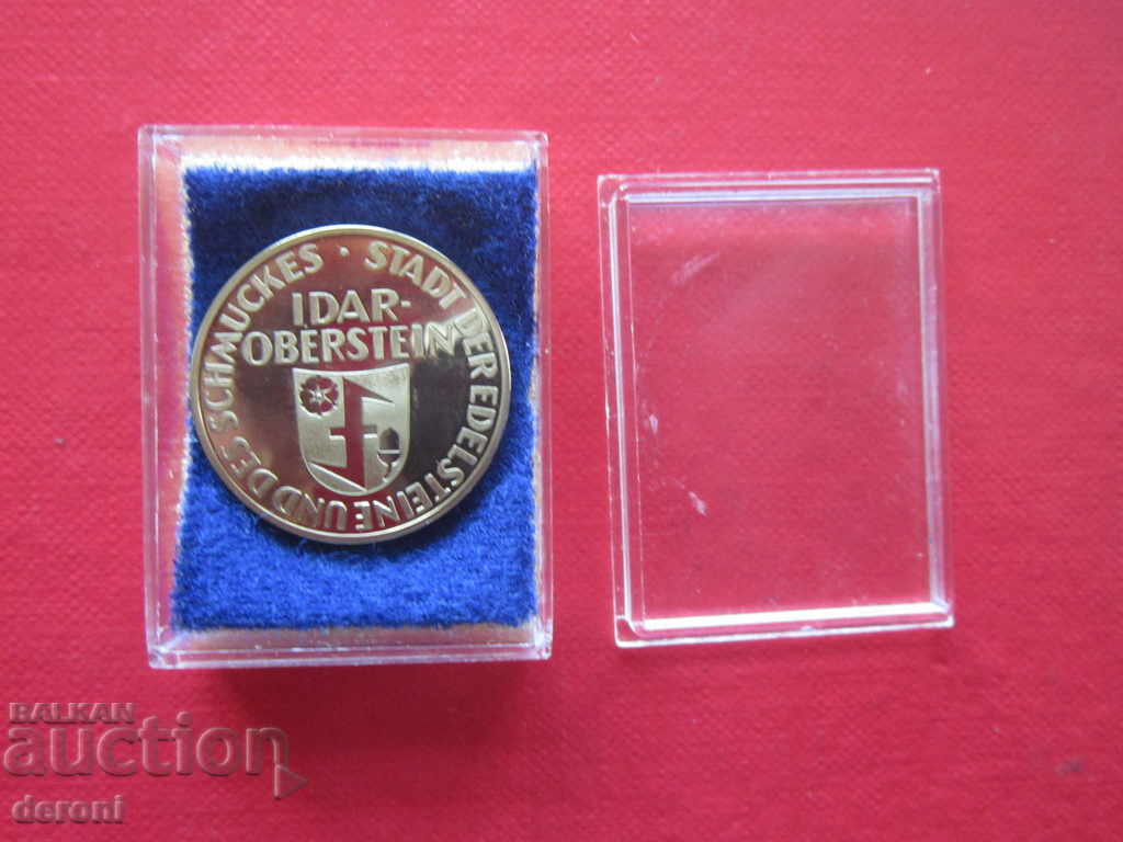 Auction Unique gilded jewelry coin plaque Auction Unique gilded jewelry coin plaque