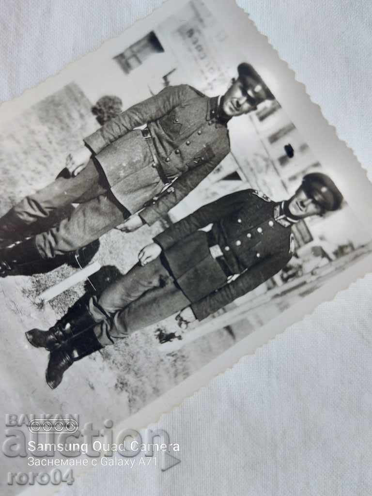 PILOTI - WW II - 7