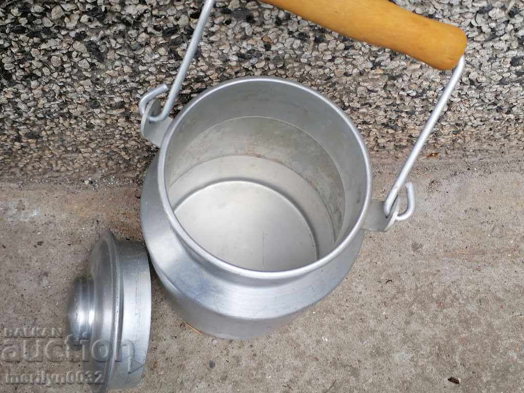 Aluminum container for a milk barreled drum binon - 5 Aluminum container for a milk barreled drum binon - 5