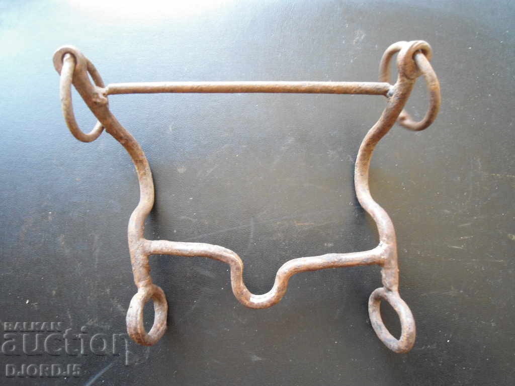 Old bridle with price 6.00 BGN | € 3.07