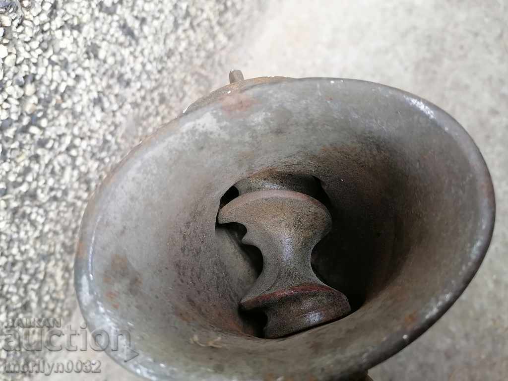 Δημοπρασία Παλιά μηχανή για να αλέσει την μηχανή κοπής κιμά