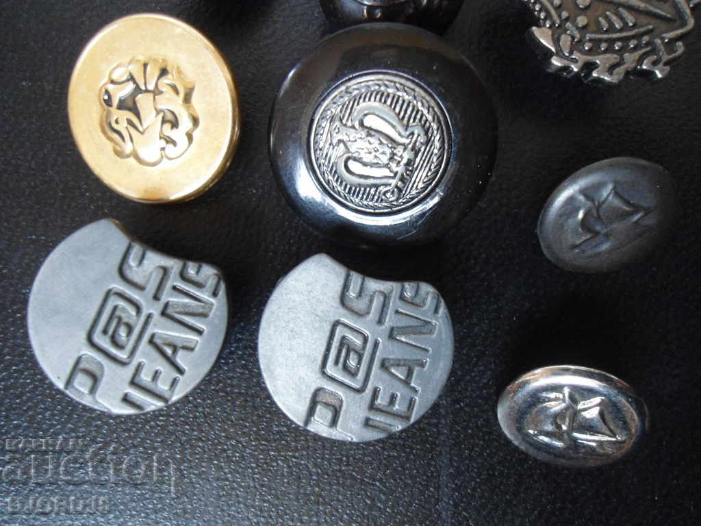 Lot of old buttons with price 2.00 BGN | € 1.02 Lot of old buttons with price 2.00 BGN | € 1.02