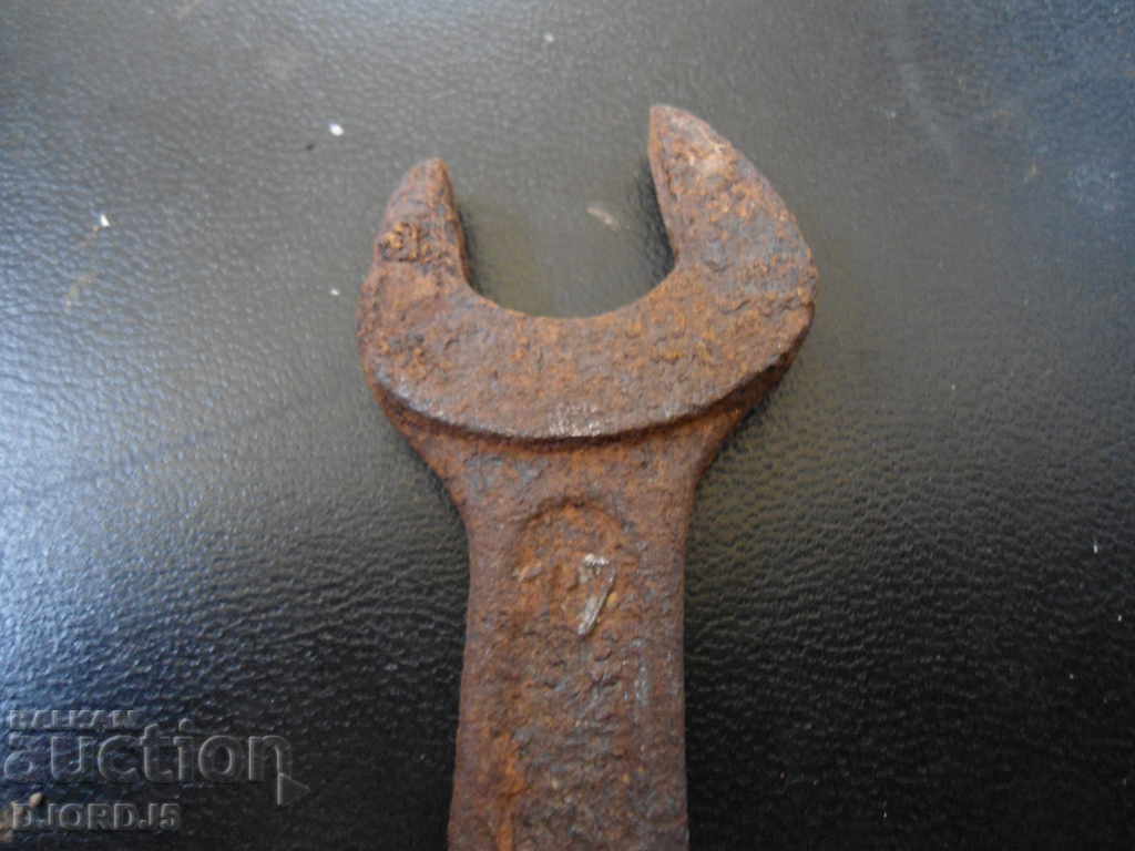 Auction  Old Key 17-19
