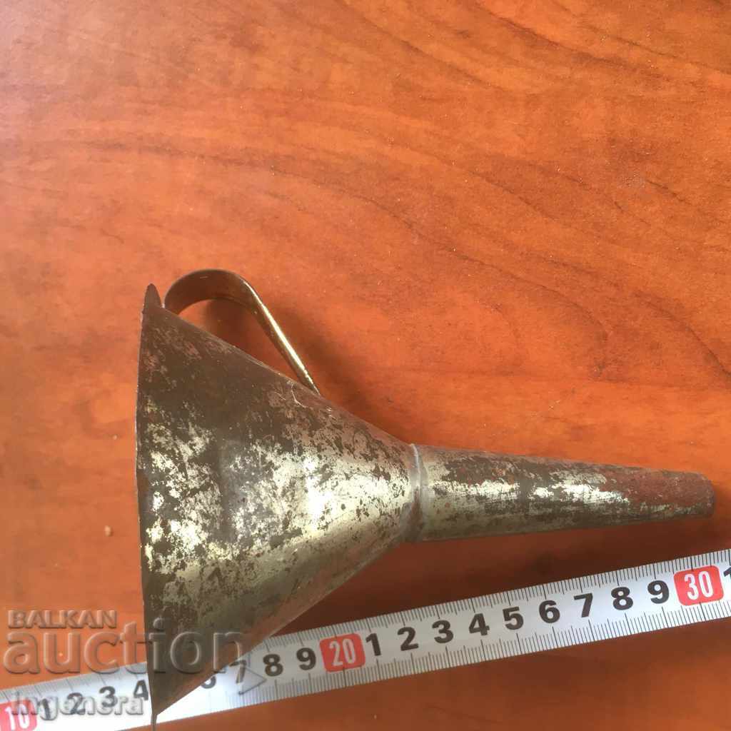 PÂLNIE METALICĂ REZISTENTĂ ANTICĂ cu preț € 3.00 | 5.87 BGN PÂLNIE METALICĂ REZISTENTĂ ANTICĂ cu preț € 3.00 | 5.87 BGN