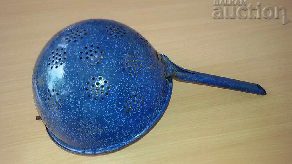 Old enameled colander, enameled dish with price 31.00 BGN | € 15.85 Old enameled colander, enameled dish with price 31.00 BGN | € 15.85