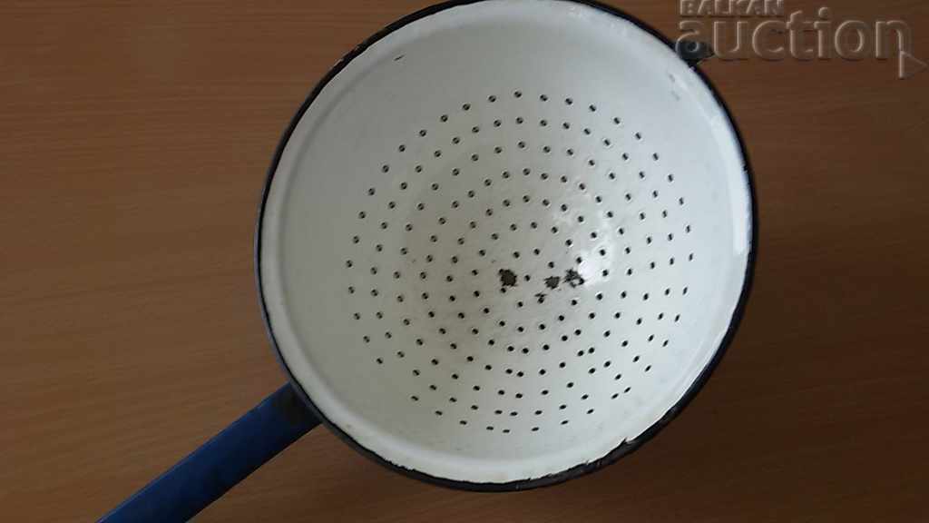 Old enameled colander, enameled dish with price 21.00 BGN | € 10.74 Old enameled colander, enameled dish with price 21.00 BGN | € 10.74
