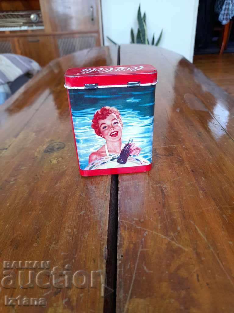 Auction An old can of Coca Cola, Coca Cola Auction An old can of Coca Cola, Coca Cola