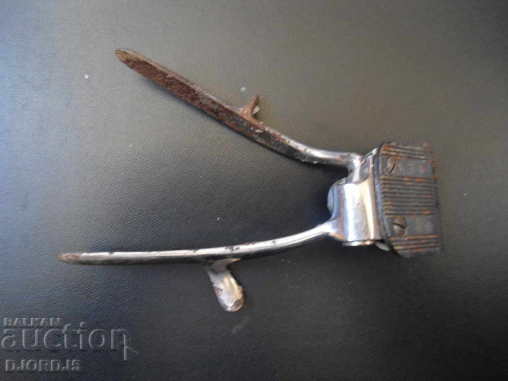 Auction Old hair clipper, S. PEARSON & CO Auction Old hair clipper, S. PEARSON & CO