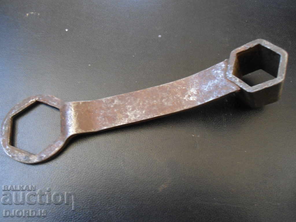 Delivery of Old specialized key Delivery of Old specialized key