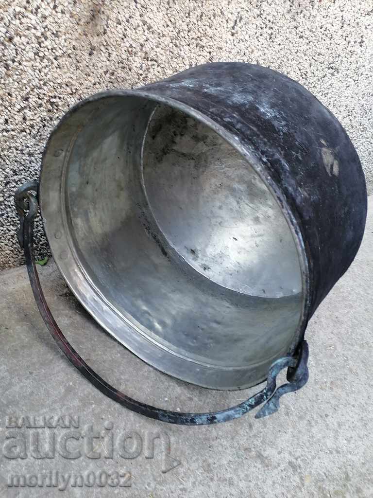 Auction Old harania copper vessel large cauldron 7 kg copper peratnik Auction Old harania copper vessel large cauldron 7 kg copper peratnik