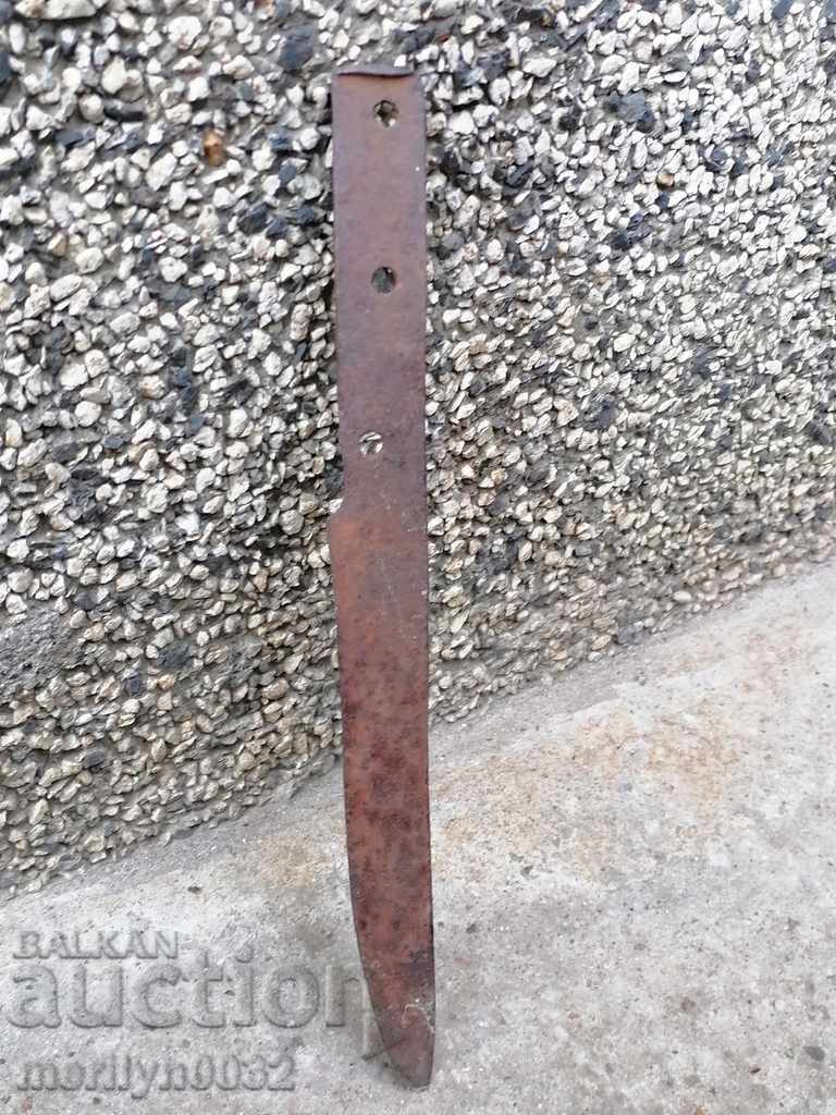 An old knife without a rug blade rust - 7 An old knife without a rug blade rust - 7
