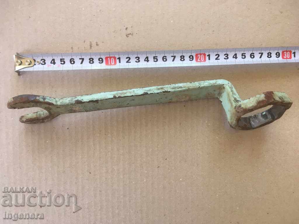WRENCH LARGE CYCLER OLD TOOL - 5 WRENCH LARGE CYCLER OLD TOOL - 5