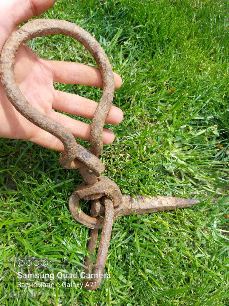 PANĂ FORJATĂ PENTRU CORPURI DE DESEN - 6 PANĂ FORJATĂ PENTRU CORPURI DE DESEN - 6