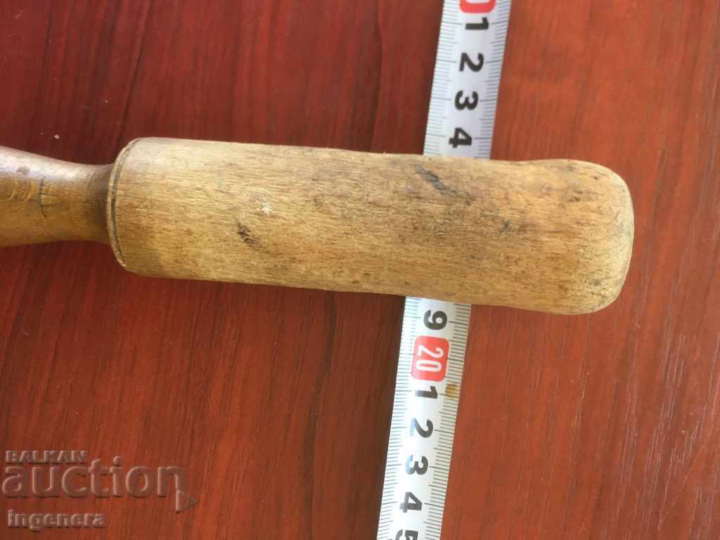 Delivery of KICKER CLICKER PUSH TREE