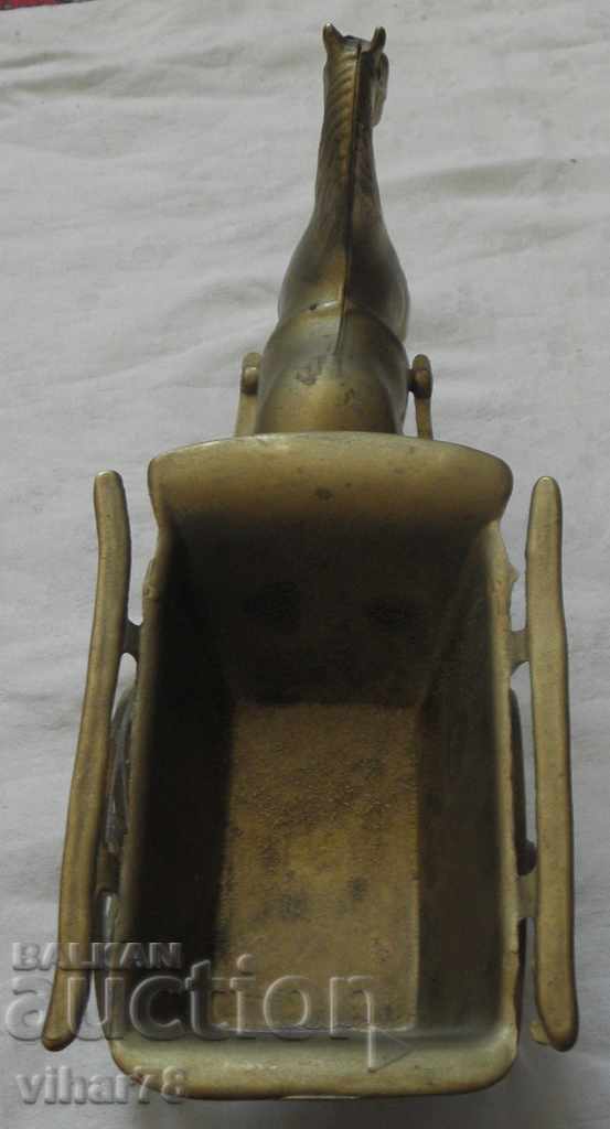 Delivery of OLD BRONZE FIGURE STATUETTE A HORSE WITH A CHARIOT Delivery of OLD BRONZE FIGURE STATUETTE A HORSE WITH A CHARIOT