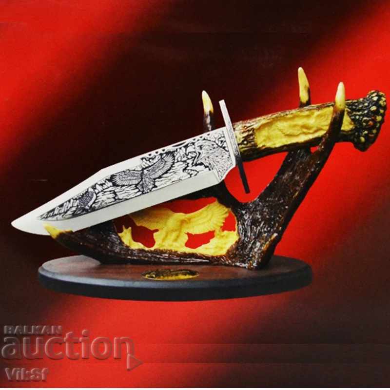 Гравиран декоративен ловен нож 23 х 38 см (ОРЕЛ)