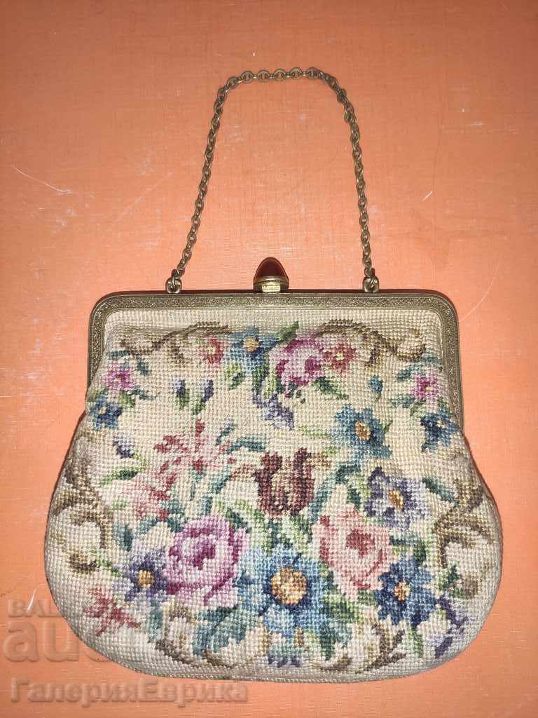 Old bag / purse / embroidery stones with price 49.00 BGN | € 25.05 Old bag / purse / embroidery stones with price 49.00 BGN | € 25.05