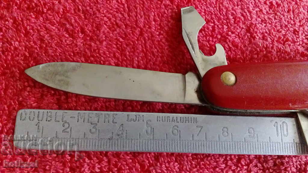 An old pocket knife with price 35.50 BGN | € 18.15 An old pocket knife with price 35.50 BGN | € 18.15
