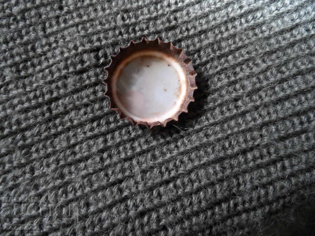 capac de bere GLORIFICAT strălucitor cu preț 3.00 BGN | € 1.53 capac de bere GLORIFICAT strălucitor cu preț 3.00 BGN | € 1.53