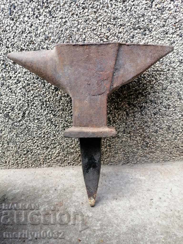 Old anvil, blacksmith's tool, 25 kg tool