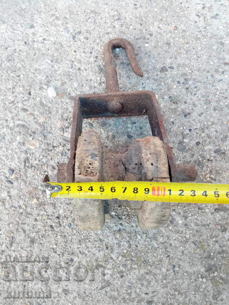 Δημοπρασία Παλιό καρούλι Δημοπρασία Παλιό καρούλι