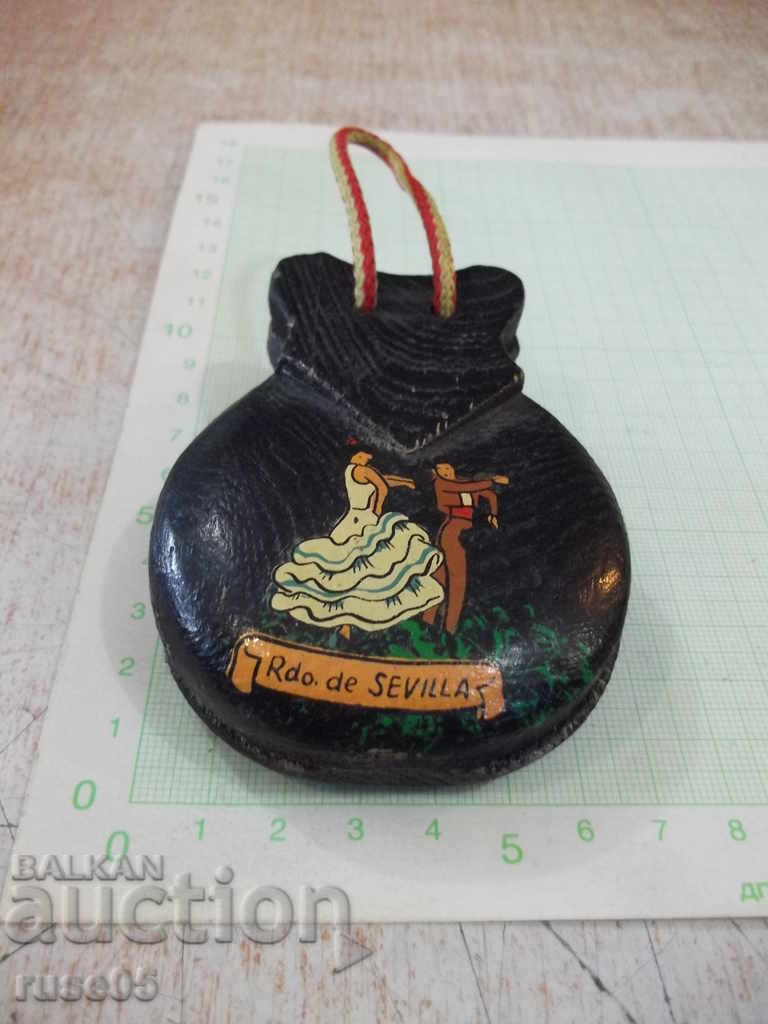 Delivery of Wooden castanets - 2 Delivery of Wooden castanets - 2