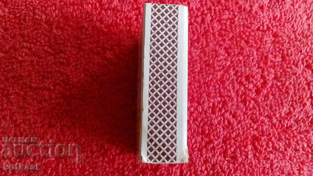 Παράδοση Παλιό σπίρτο Τραγουδίστρια Ελβίρα Γκεοργκίεβα