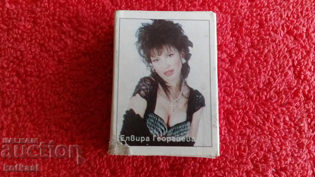 Παλιό σπίρτο Τραγουδίστρια Ελβίρα Γκεοργκίεβα