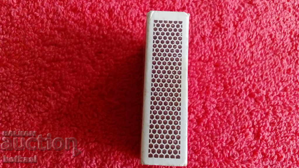 Παράδοση Παλιά σπίρτα Τραγουδίστρια Ντανιέλα