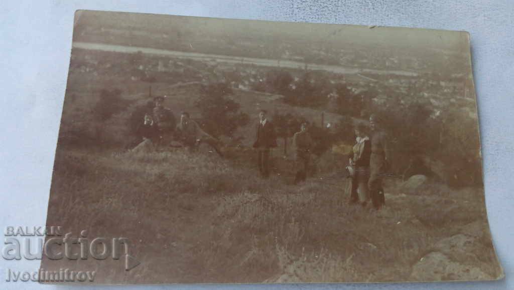 Φωτογραφία αξιωματικών και πολιτών της θέσης 1918