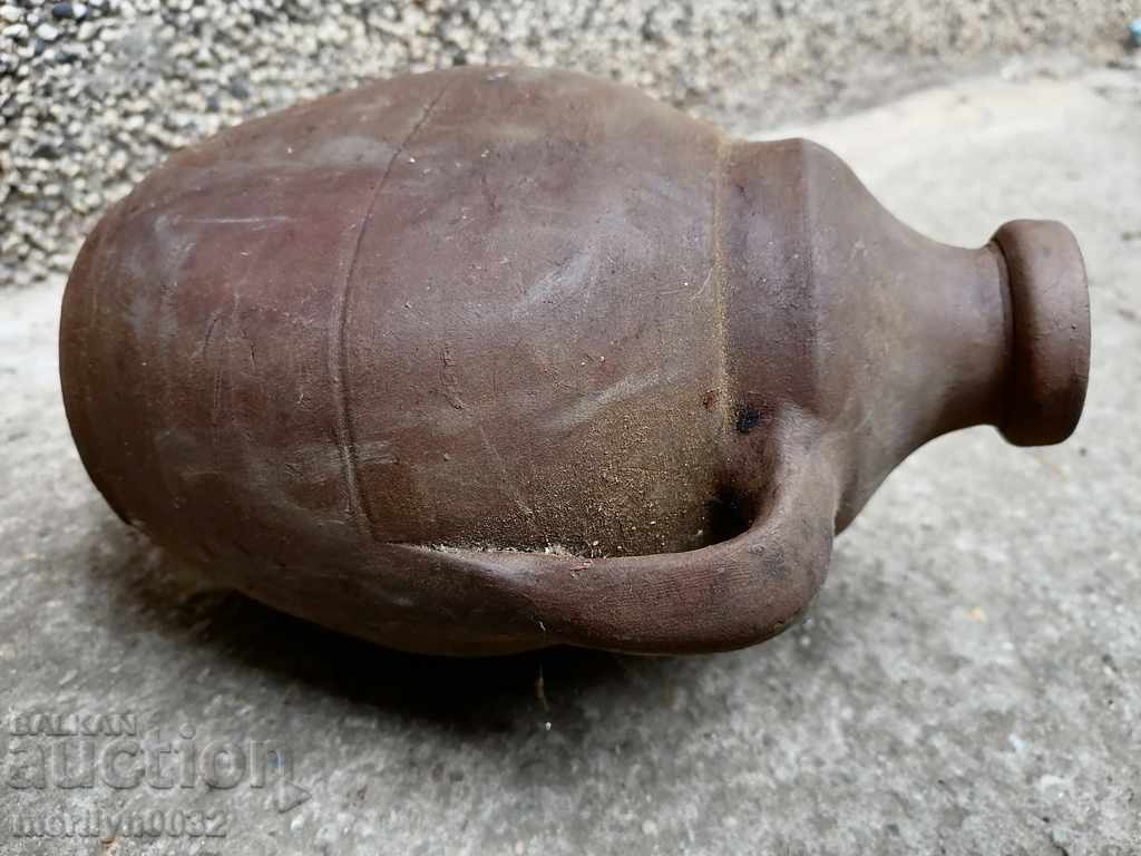 Delivery of Very old clay pot, pottery, jar, pot Delivery of Very old clay pot, pottery, jar, pot