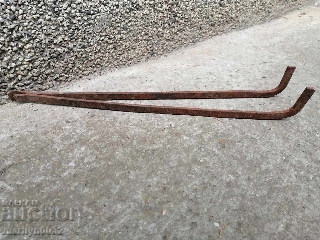 Old dilaf, mash, wrought iron for a furnace with price 28.00 BGN | € 14.32 Old dilaf, mash, wrought iron for a furnace with price 28.00 BGN | € 14.32