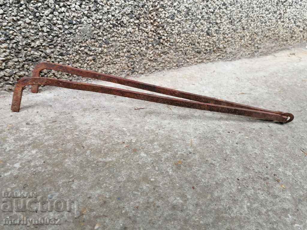 Δημοπρασία Παλιό ντιλάφι, λαβίδα, σφυρήλατο σίδερο για φούρνο