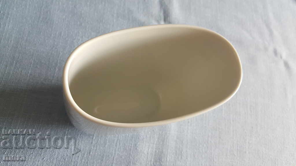 Auction Porcelain stylish collector's vase - Rosenthal Auction Porcelain stylish collector's vase - Rosenthal