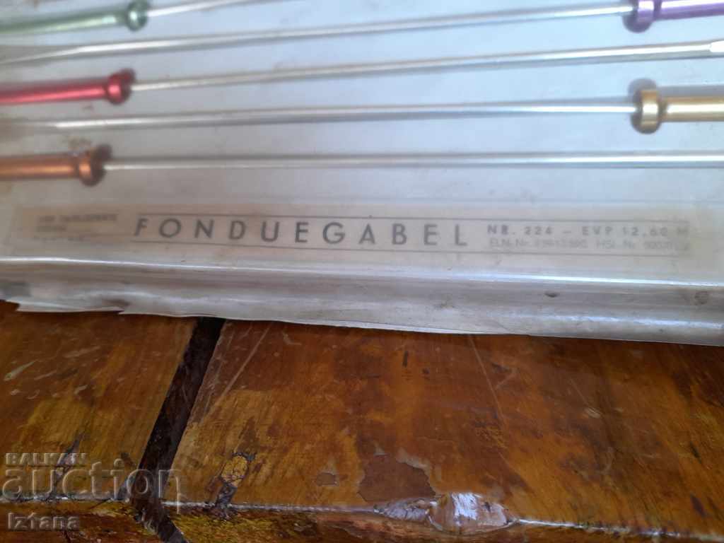 Delivery of Old fondue forks Delivery of Old fondue forks