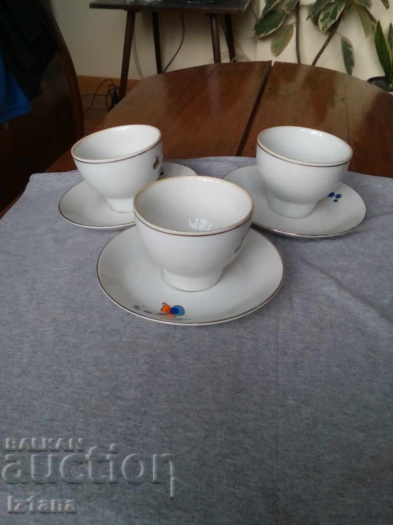 Порцеланови чаши,чаша за чай с цена 16.00 лв. | € 8.18 Порцеланови чаши,чаша за чай с цена 16.00 лв. | € 8.18