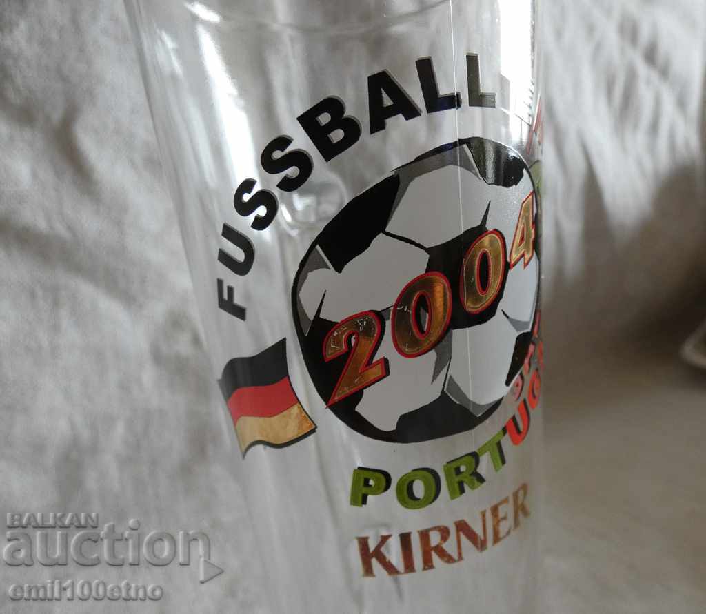 Παράδοση Κύπελλο ποδοσφαίρου Ευρωπαϊκό Πρωτάθλημα 2004 Πορτογαλία Παράδοση Κύπελλο ποδοσφαίρου Ευρωπαϊκό Πρωτάθλημα 2004 Πορτογαλία